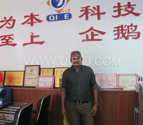 2011年7月25日，外國友人參觀考察我公司！明經(jīng)理等接待并陪同參觀！(圖1)