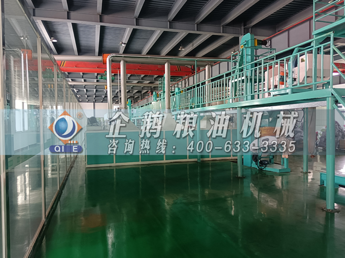 企鵝牌茶籽油雙螺桿榨油機(jī)，用心制造獲得客戶認(rèn)可(圖2)