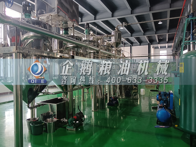 企鵝牌茶籽油雙螺桿榨油機(jī)，用心制造獲得客戶認(rèn)可(圖5)