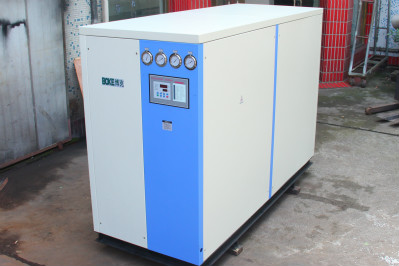 用戶購買水冷箱式冷水機(jī)怎么選擇供貨商？